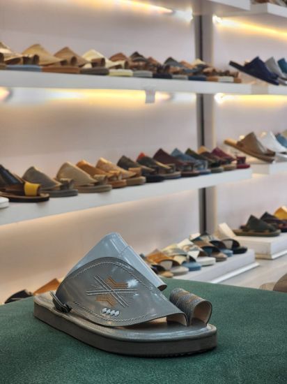 صورة شرقي مطرز مديل ف44